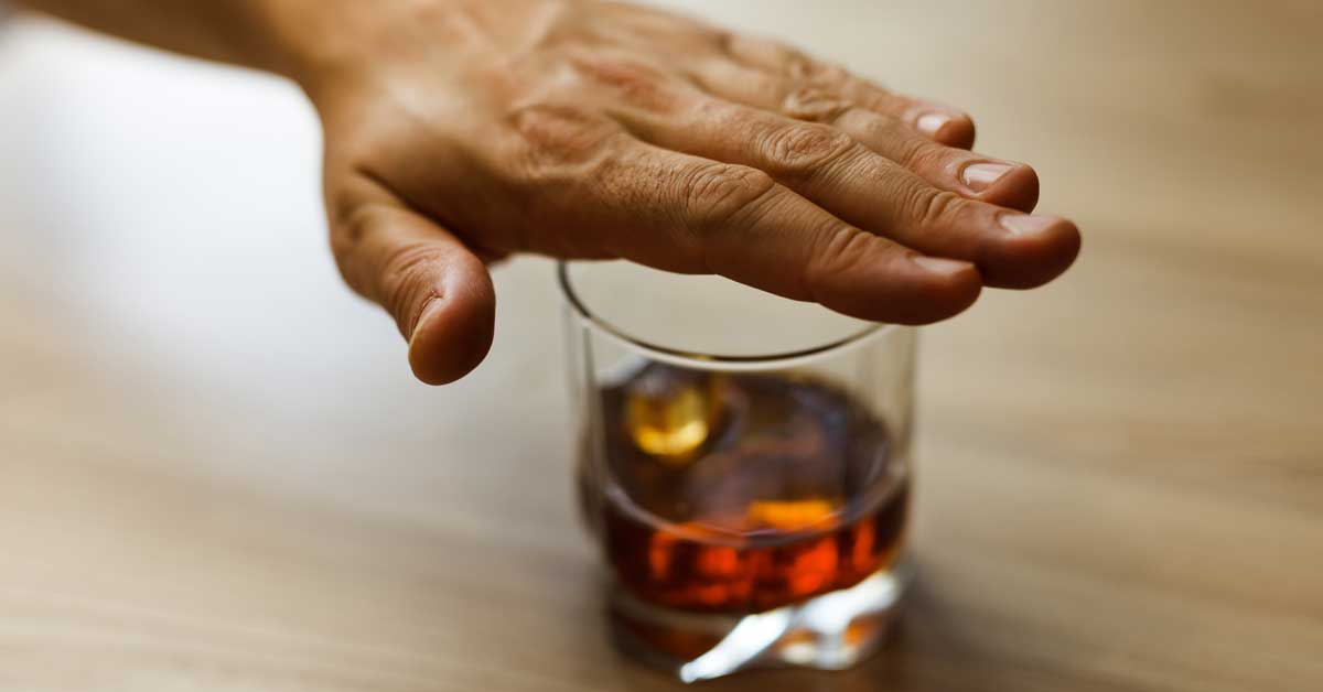 Ograniczenie spożycia alkoholu pomoże organizmowi pozbywać się niechcianych substancji